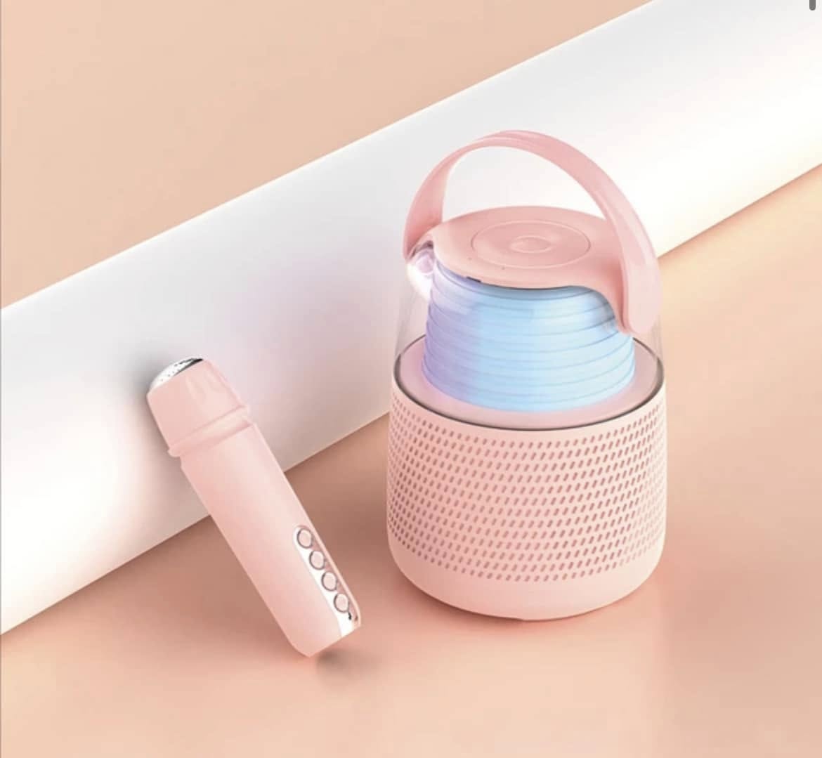 Speaker With Microphone Q1